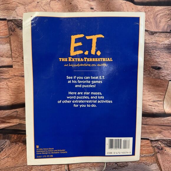 Vtg 1982 ET Extra-Terrestrial Picture Activity Coloring Book Steven Spielberg - Picture 2 of 9